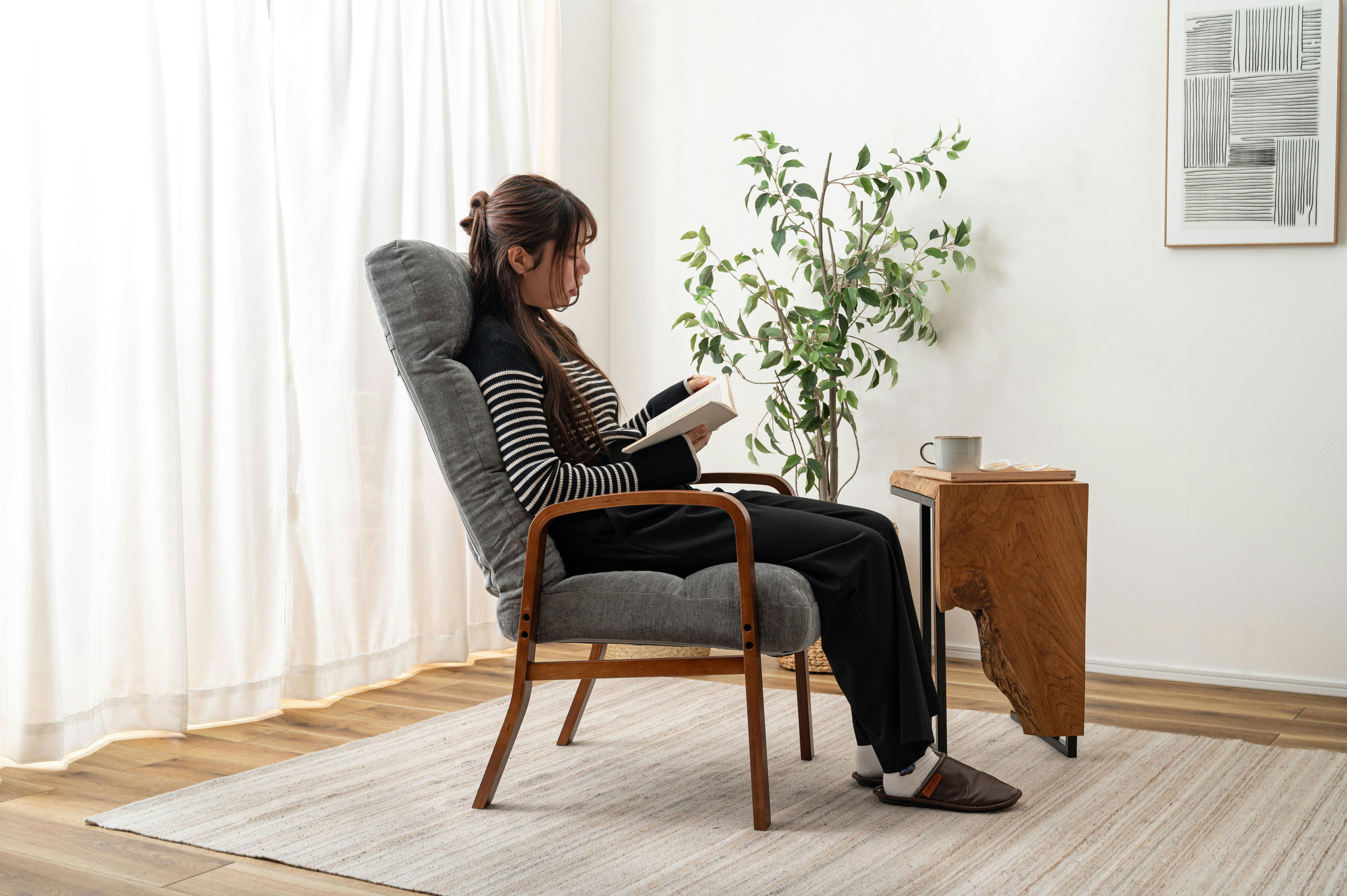 Room Essence 腰楽高座椅子 W56×D57～96×H90～103×SH38 グレー 組立式