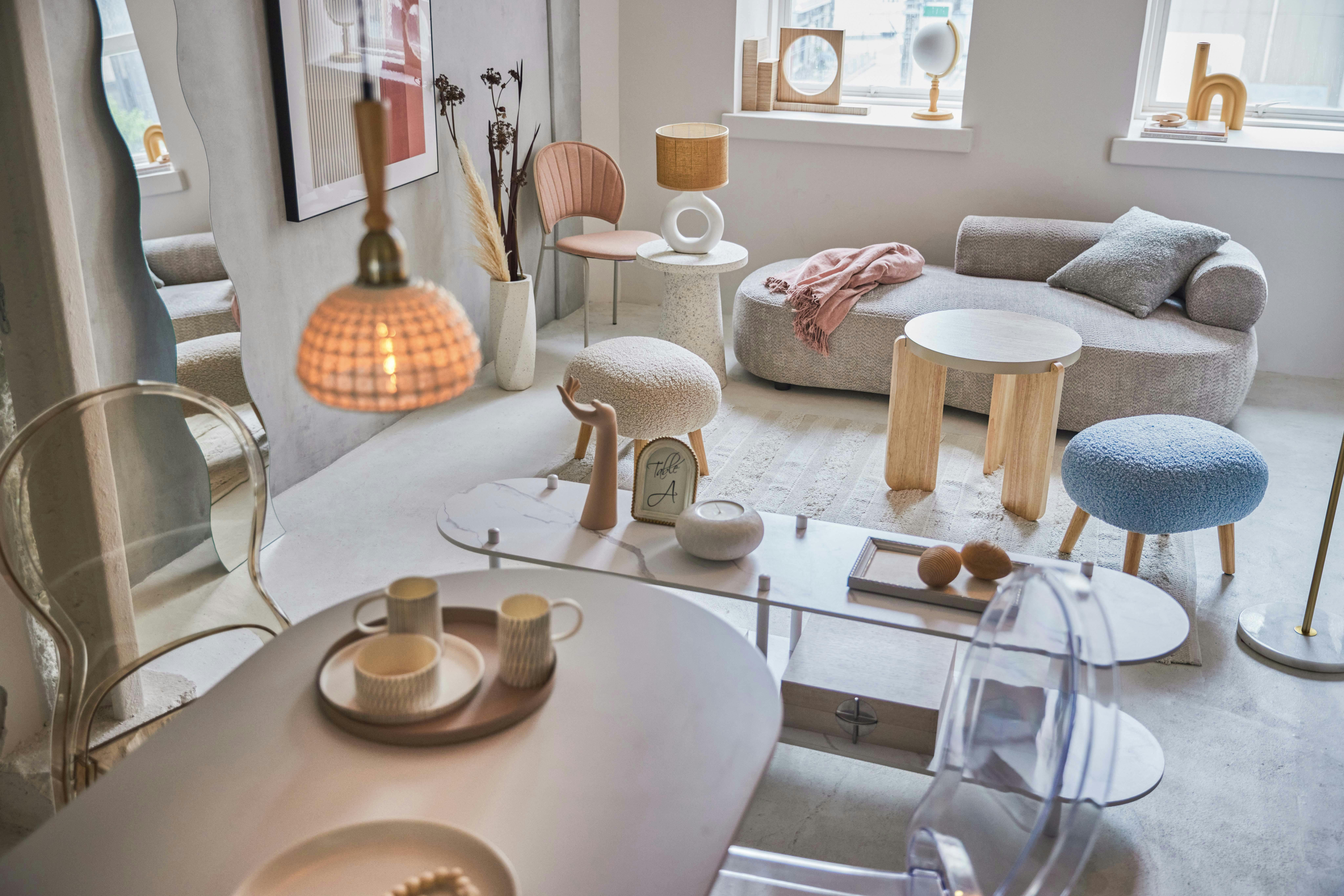 回転スツール　ROOM　ESSENCE Room Essence スツール W50×D41×H38 ライトベージュ 組立式 丸椅子