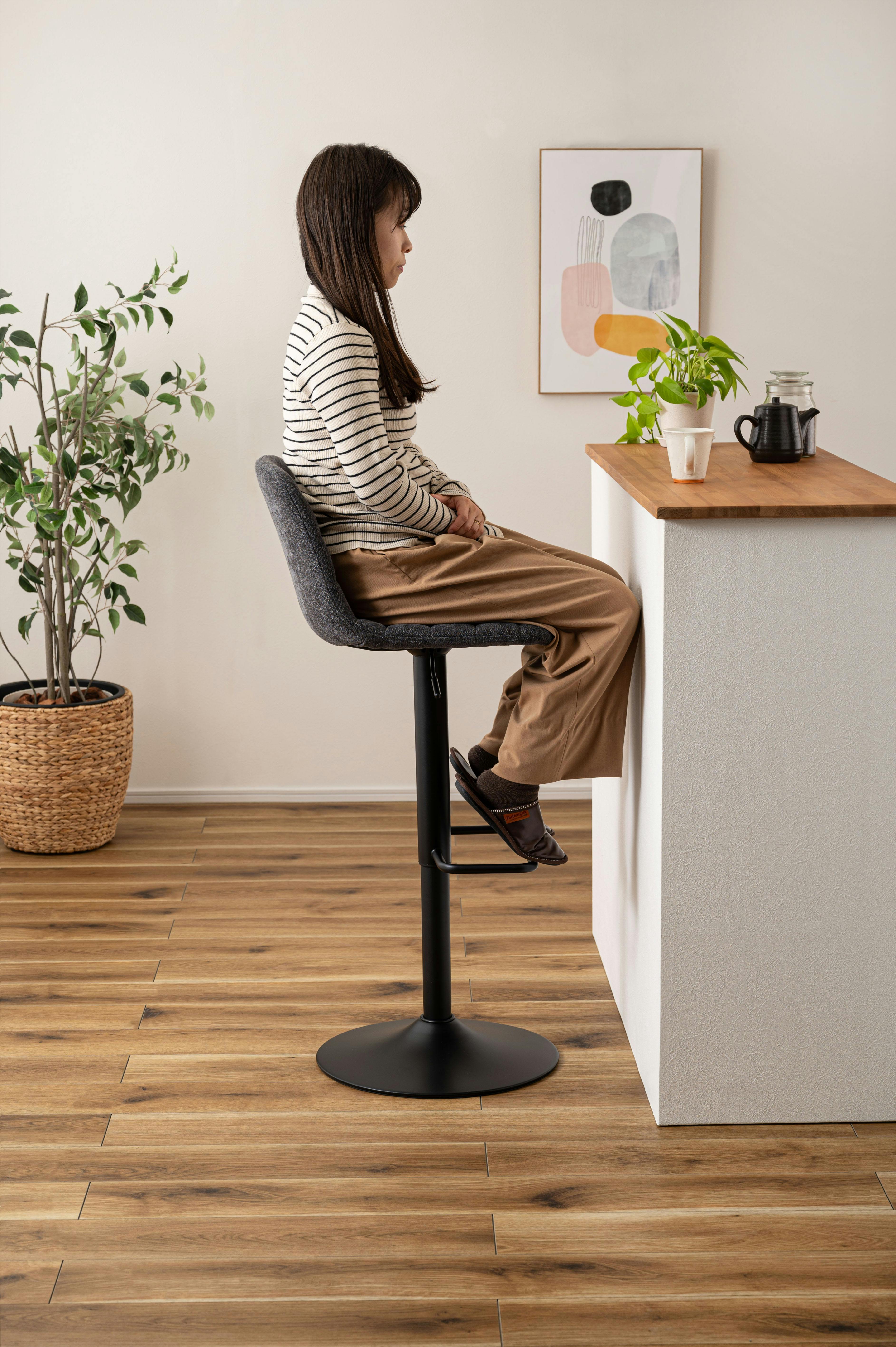 Room Essence カウンターチェア W43×D50×H88～110×SH60～82