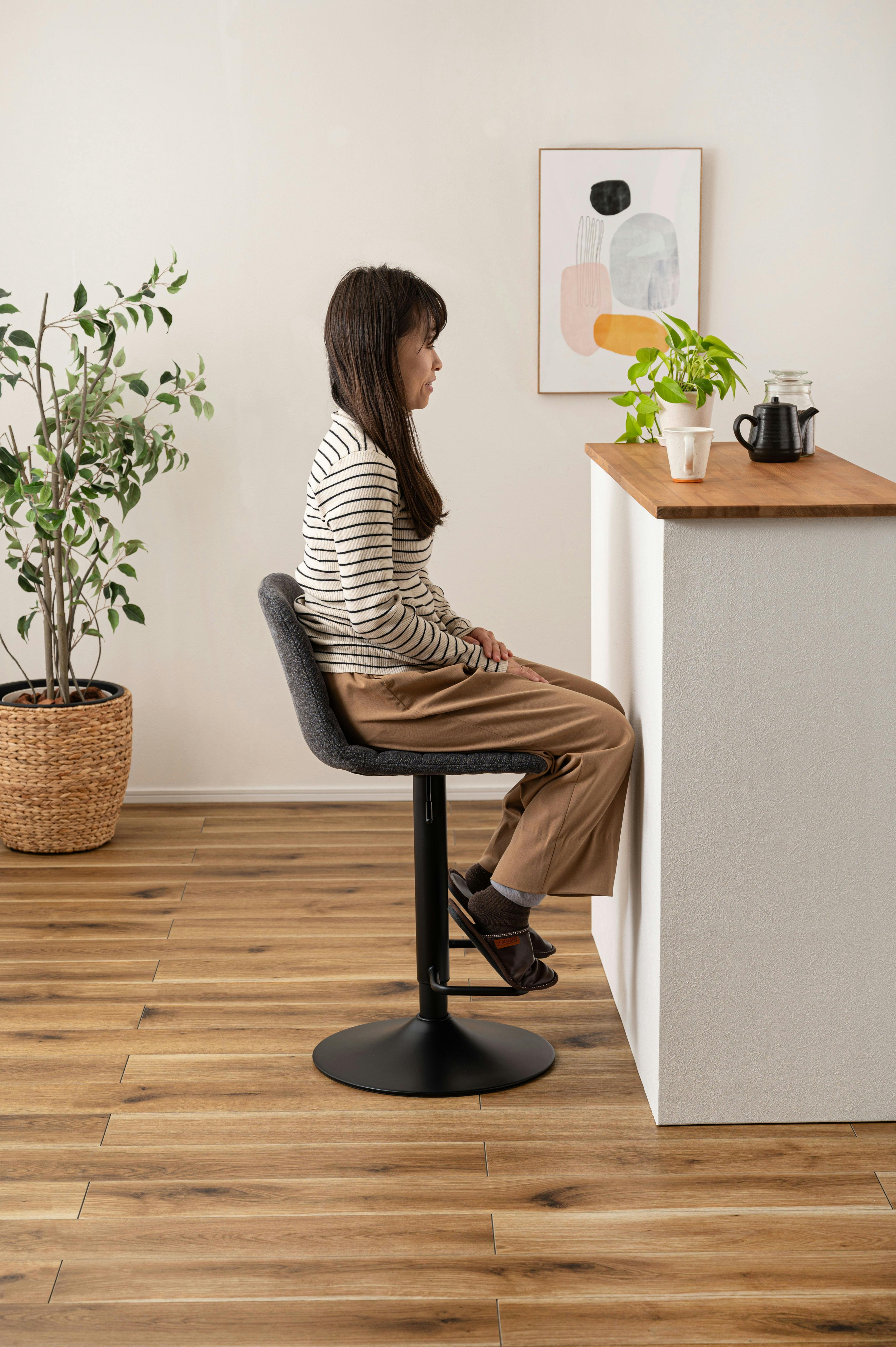 Room Essence カウンターチェア W43×D50×H88～110×SH60～82