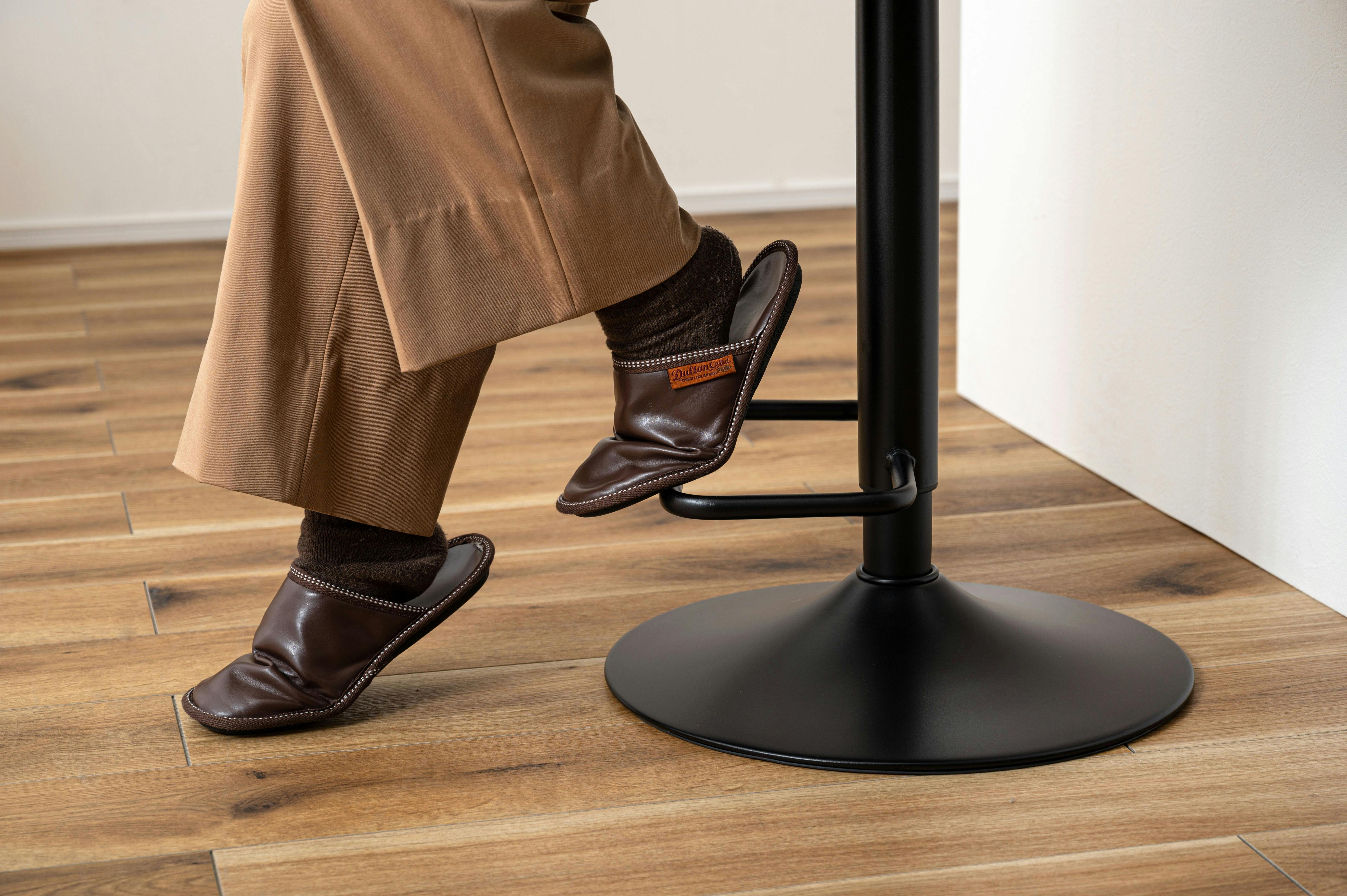 Room Essence カウンターチェア W43×D50×H88～110×SH60～82 ライト