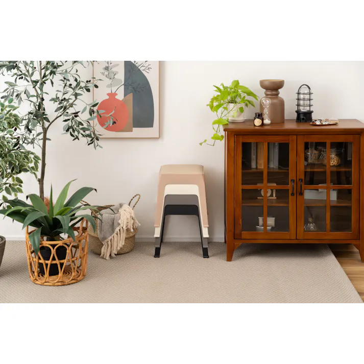 Room Essence スツール W30.5×D30.5×H31 ローズベージュ 完成品 スタッキング 積み重ね チェア 椅子 シンプル 腰掛 ポリプロピレン 背もたれなし 完成品 省スペース 来客用 モダン 椅子 玄関 PC-731RBE【別送品】
