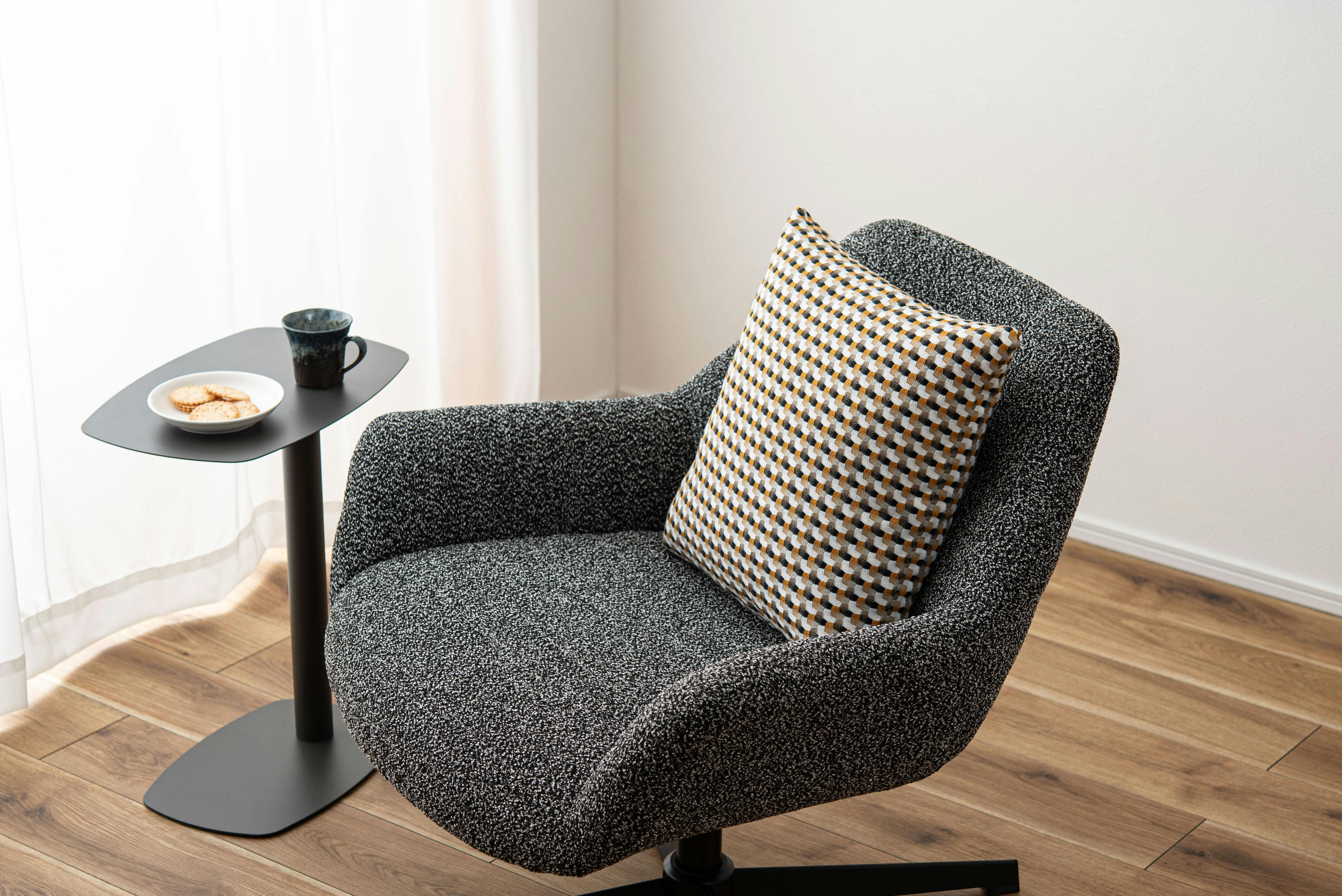 Room Essence クッション 約W45×D45×H16 イエロー 完成品 フェザー