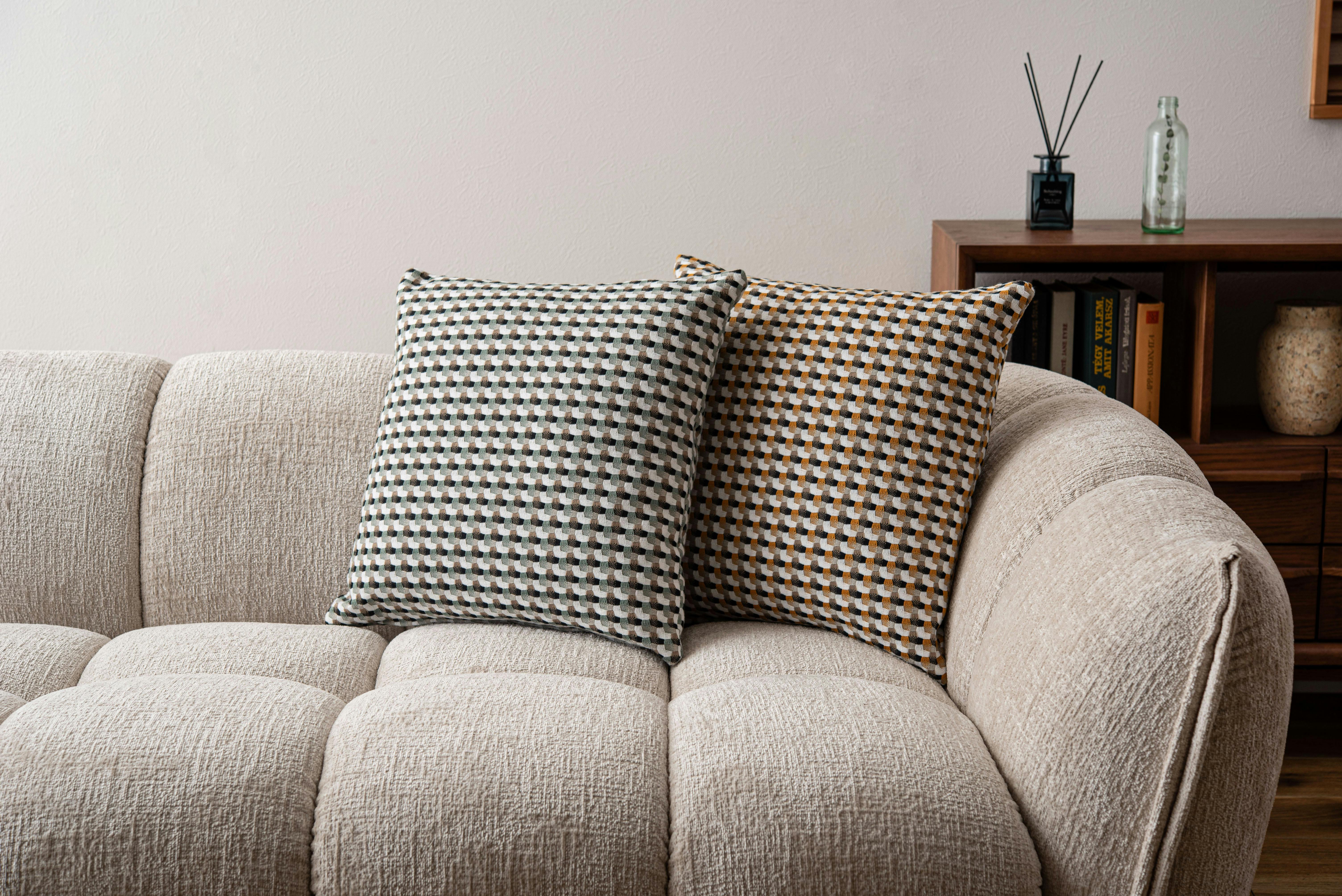 Room Essence クッション 約W45×D45×H16 イエロー 完成品 フェザー