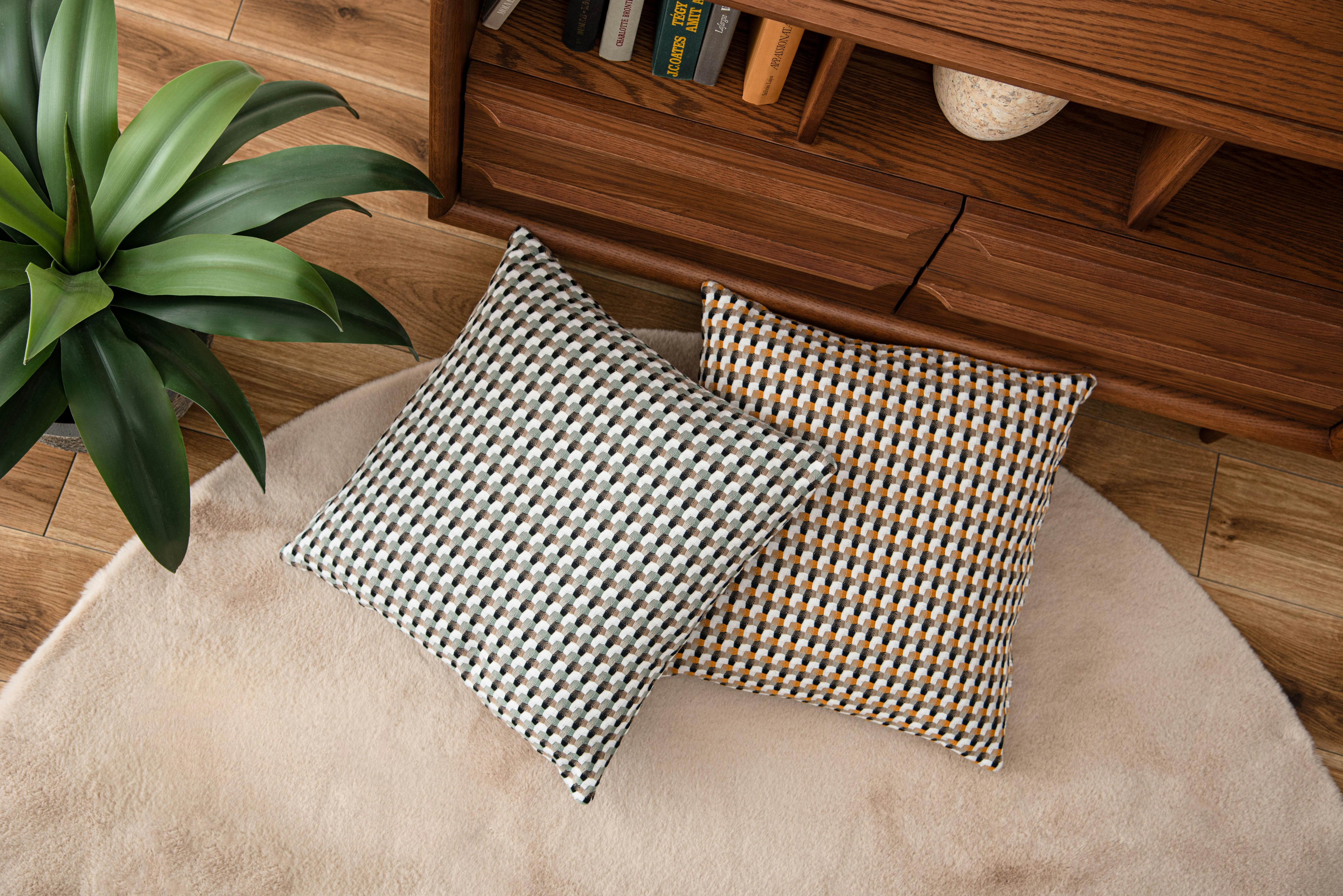 Room Essence クッション 約W45×D45×H16 イエロー 完成品 フェザー