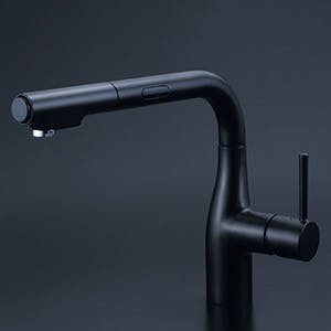KVK (寒) シンクﾞルシャワー付混合栓(センサー付)(eレハﾞー) 電池 マットフﾞラック KM6111ZDECM5【別送品】
