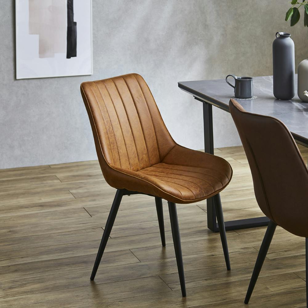 後藤家具物産 引っかきキズに強い特殊生地を採用したシンプル