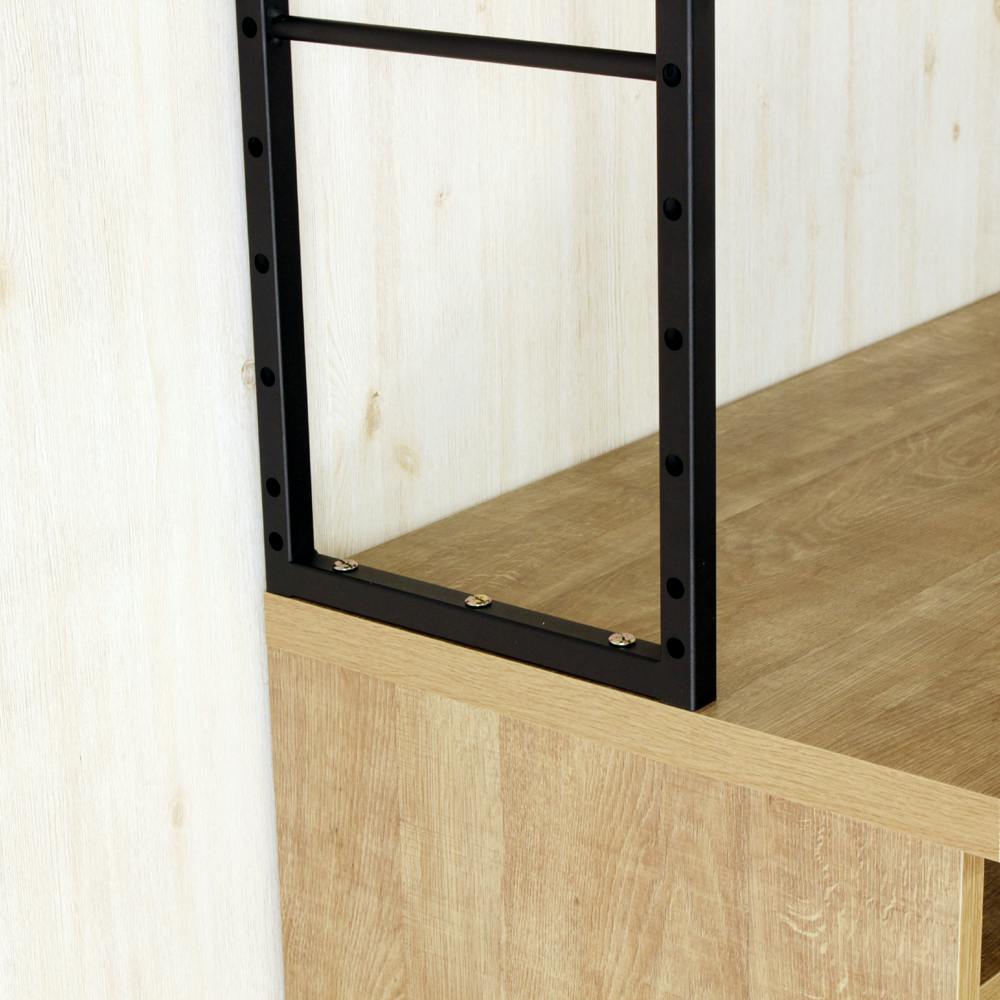 後藤家具物産 古木風木目柄のアイアン仕様の異素材カップボード