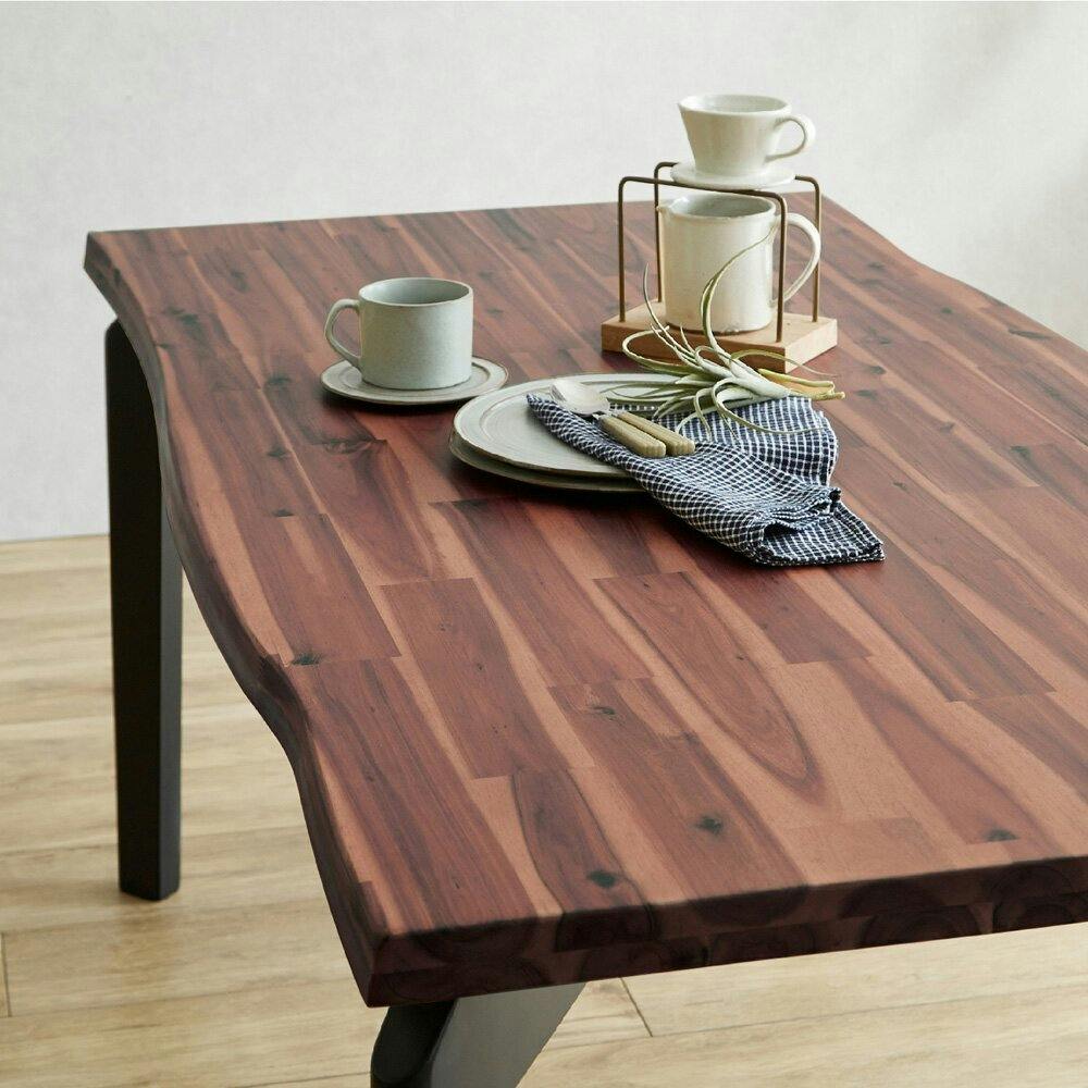 ※wako出品※木製ダイニングテーブル（140×76㌢） アカシアの天然木使用の古木風ダイニングテーブル！ | 家具全般