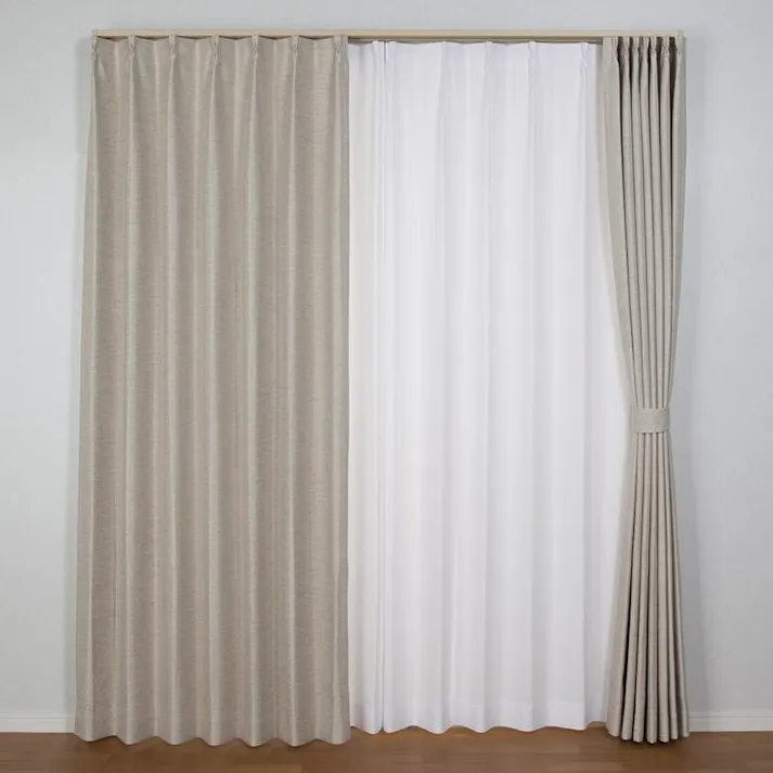 ユニベール コローレ ベージュ 100×135 2枚組 遮光性 洗濯可能 アジャスターフック付き 4548654585345【別送品】