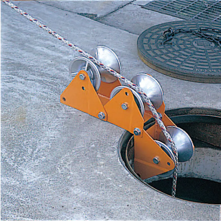 育良精機 三連ローラー 150x128mm EA631EF-2 4518340057555【別送品】