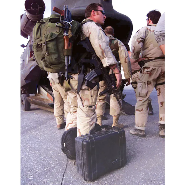 PELICANPRODUCTS 万能防水ケース(黒) 473x360x196mm/内寸 EA657-155 4518340160460【別送品】