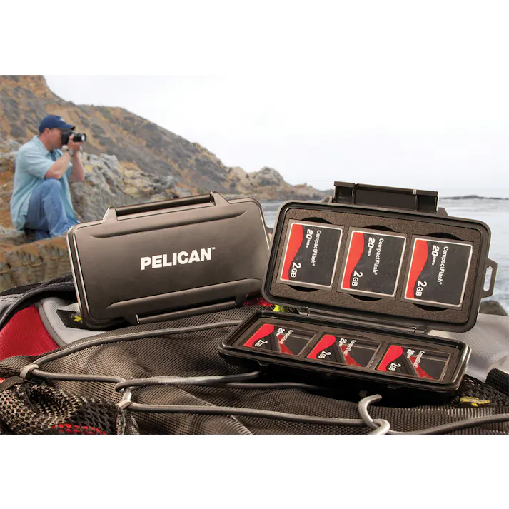 PELICAN PRODUCTS メモリーカードケース(防水/コンパクトフラッシュ) 141x83x22mm EA759Z-11D 4548745688313【別送品】