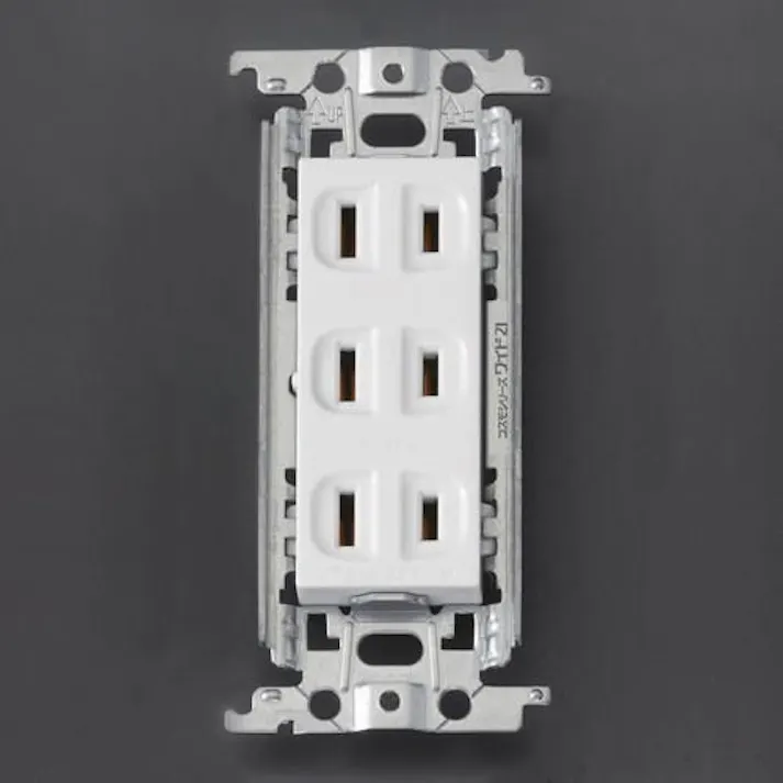 パナソニック(Panasonic) 125V/15A 埋込コンセント(3口) EA940CD-462 4548745304015(CDC)【別送品】
