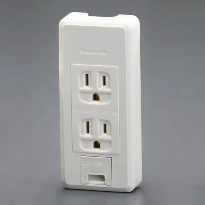 パナソニック(Panasonic) 125V/15A 角型コンセント(2口/接地・アース付) EA940CG-106 4548745992922(CDC)【別送品】