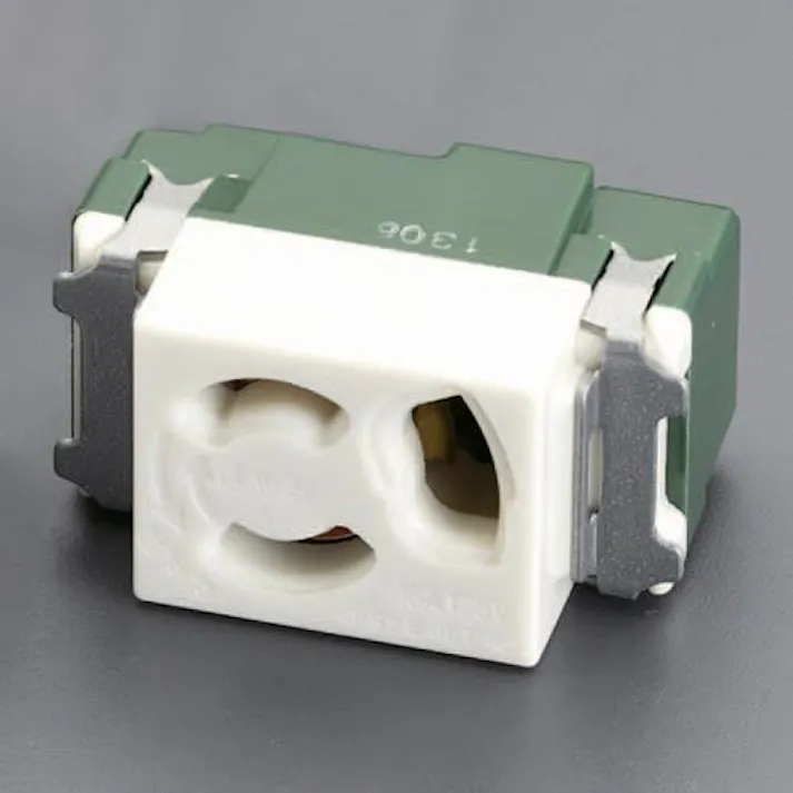 パナソニック(Panasonic) 125V/15A 埋込コンセント(1口/抜止・接地付) EA940CE-103 4548745995107(CDC)【別送品】