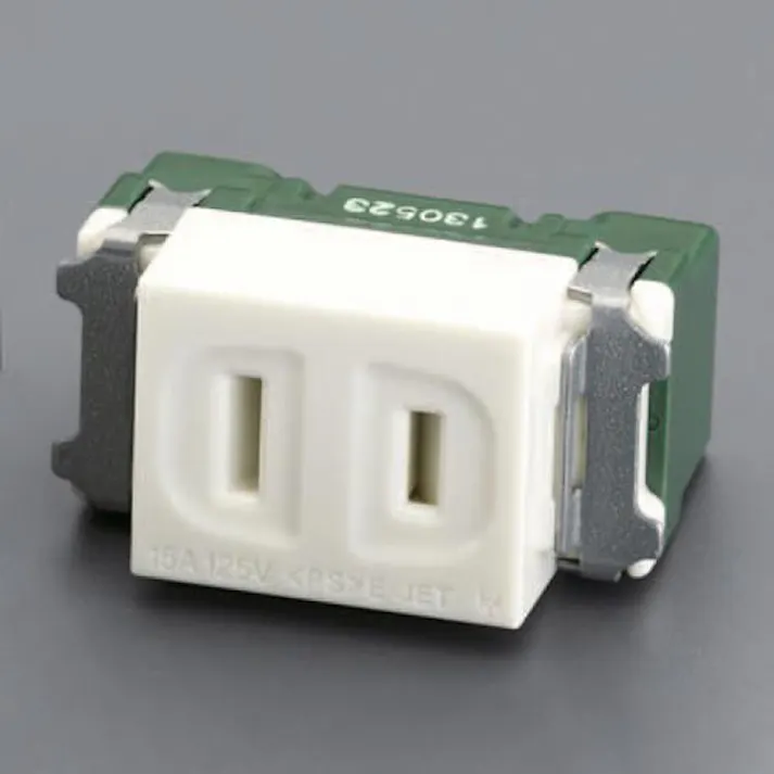 パナソニック(Panasonic) 125V/15A 埋込コンセント(1口/扉付) EA940CE-105 4548745995121(CDC)【別送品】