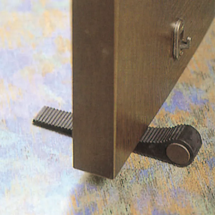 ドアストッパー(マグネット付・ゴム) 142x28mm EA951FA-1 4518340110625【別送品】