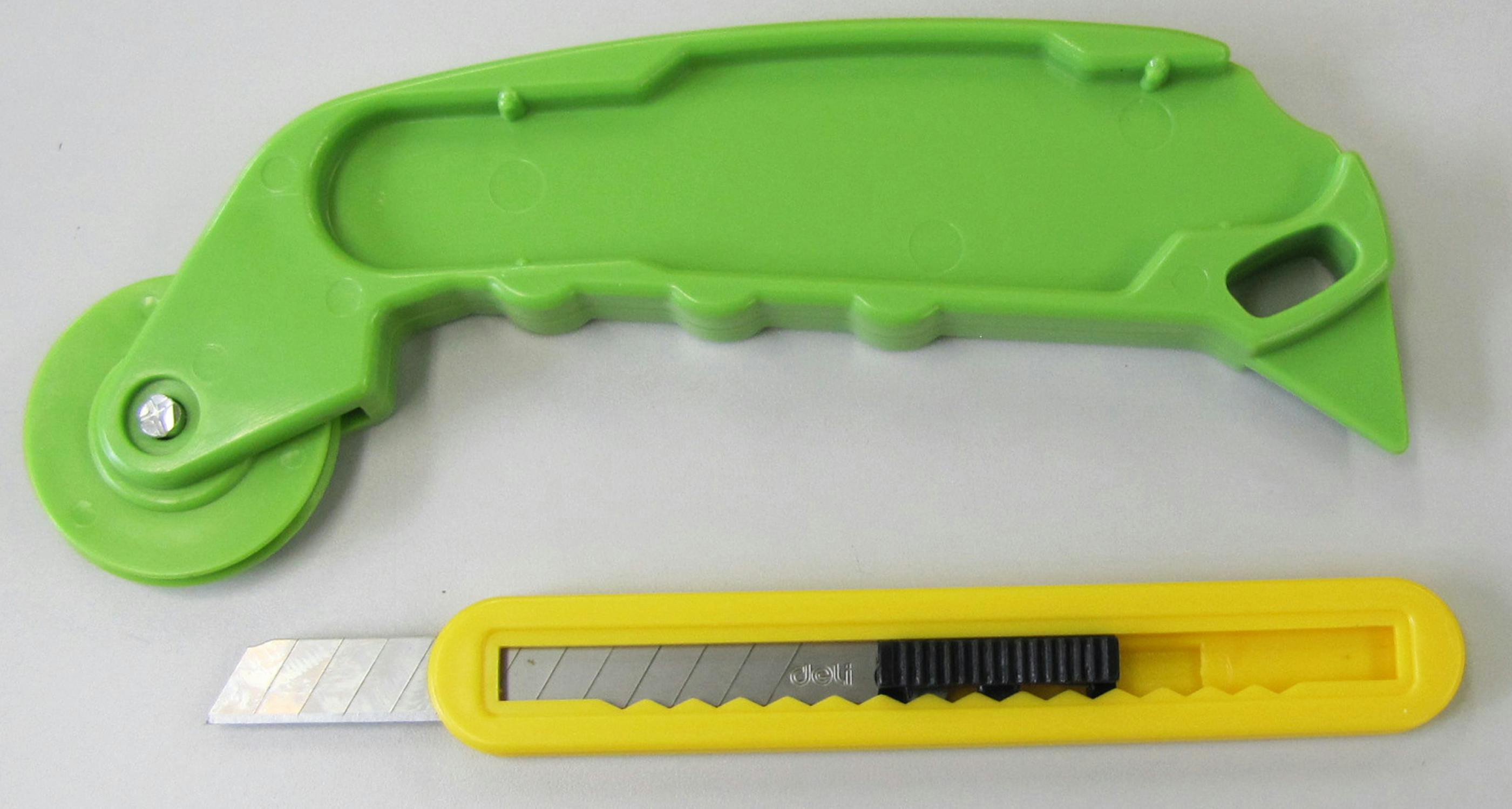 カッター イノベックス(ダイオ化成) 網戸用張替え用ローラー(カッター付) 150mm