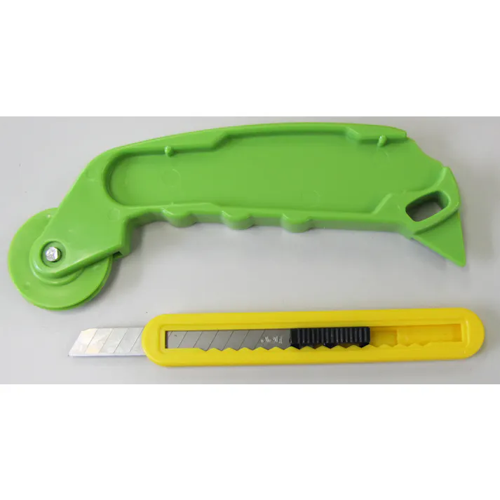 イノベックス(ダイオ化成) 網戸用張替え用ローラー(カッター付) 150mm EA952AD-96 4548745867329【別送品】