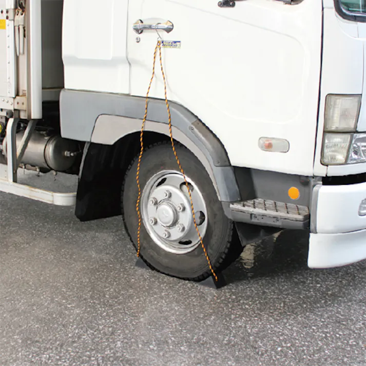 ESCO 110x235x125mm タイヤストッパー(黒/3mヒモ付/1組) EA984VA-91 4550061591444(CDC)【別送品】