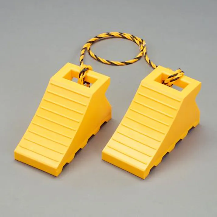 ESCO 110x235x125mm タイヤストッパー(黄/ヒモ付/1組) EA984VA-82 4550061604656(CDC)【別送品】