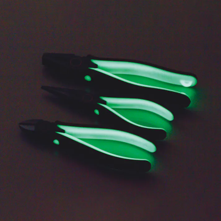 マルト長谷川工作所(KEIBA) 電工ペンチ(砲金構造/蓄光ハンドル) 220mm EA534FD-220 4550061899762【別送品】