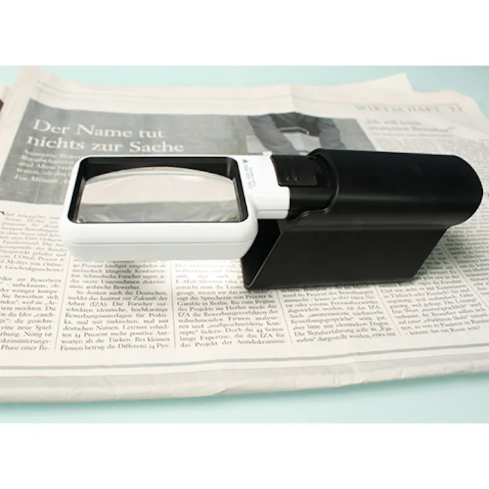 エッシェンバッハ光学 ルーペ(LEDライト付・角形) x3.0/90x55mm EA756C-35 4550061882092【別送品】