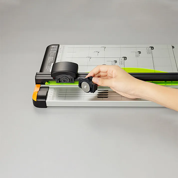 カール事務器(CARL) デスクカッター(A4/20枚) 410x310mm EA762EB-34 4550061473559【別送品】