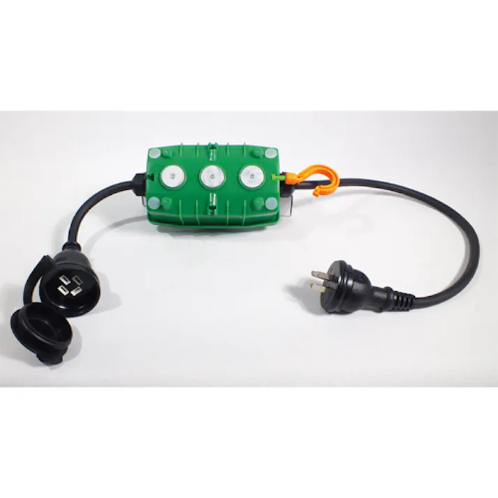 日動工業 過負荷・漏電保護タップ 三相200V/19A/0.7m EA815GB-6 4550061970416【別送品】