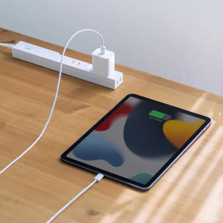 サンワサプライ USB充電器(USB PD対応) AC100V-240V EA940CD-256 4550061963357【別送品】