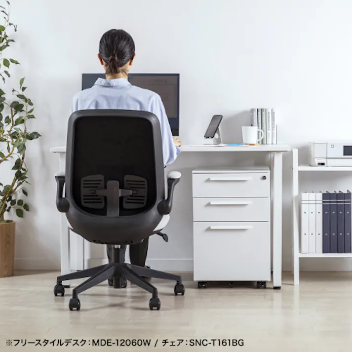 サンワサプライ 600x200x80mm モニタースタンド(電源タップ/USBハブ付 オフィス家具 4550061965078 EA954HC(CDC)【別送品】