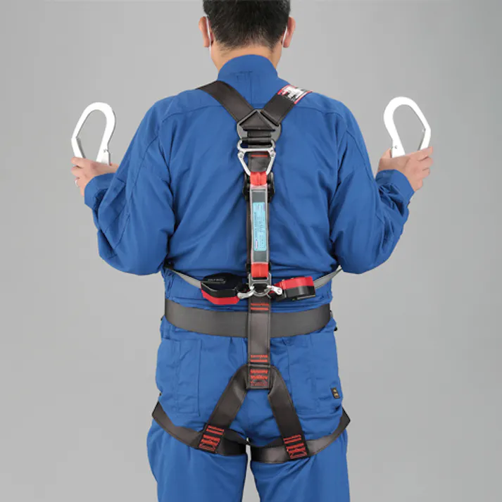 藤井電工 墜落制止用器具(フルハーネス/巻取式ツインランヤード付) 墜落制止用器具・ハーネス 4550061667675 EA998FF-55(CDC)【別送品】