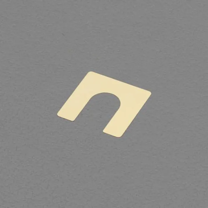岩田製作所 30x 30x0.2 mm ベース用シム(真鍮製) パッキン・オーリング・シム 4548745334777 EA440ZB-0.2(CDC)【別送品】