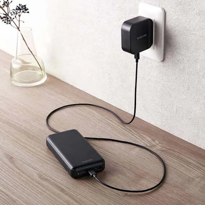 エレコム モバイルバッテリー(超高速充電) 20000mAh EA758YK-606 4518340201682【別送品】