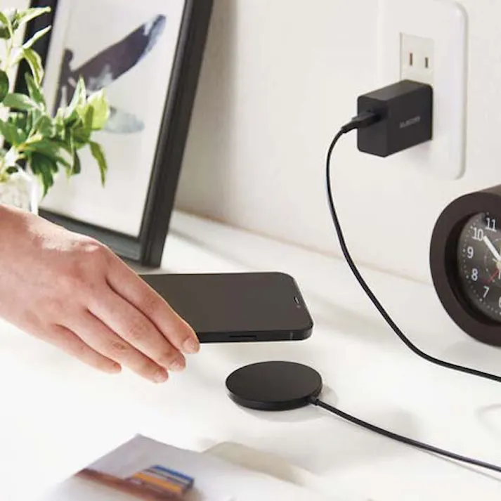 エレコム ワイヤレス充電器(magsafe対応iPhone用) 7.5W EA764A-312 4518340206878【別送品】