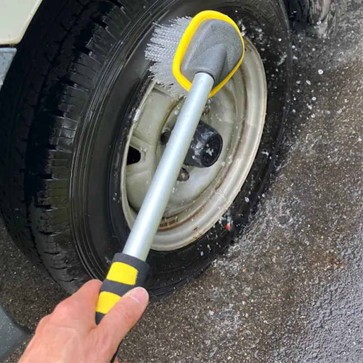 インダストリーコーワ 洗車ブラシ(通水型/手元止水付) 85x85x530mm EA928AG-311 4518340215344【別送品】