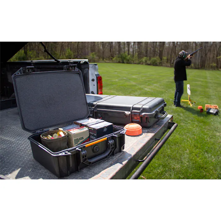 PELICAN PRODUCTS 万能ハードケース(黒) 356x254x140mm/内寸 EA657VL-200 4518340378346【別送品】