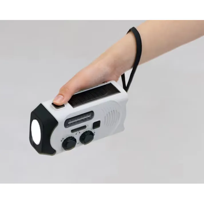 アイリスオーヤマ(IRIS OHYAMA) 非常用ライト/LED(手回し発電/ラジオ付) EA758-18 4550061413029【別送品】