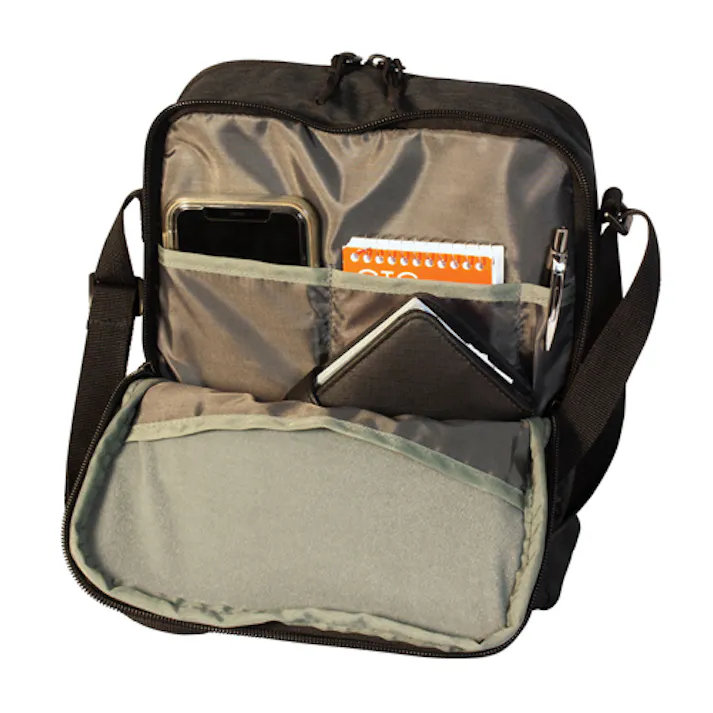 ショルダーバッグ 216x76x67mm EA927CH-33 4518340385283【別送品】