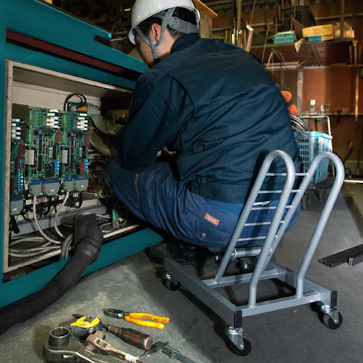 ワークチェアー 335×510×210-450mm EA986EC-144【別送品】