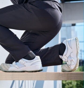 ミドリ安全 屈曲作業向け 先芯入り 作業靴 ホワイト 26.5cm