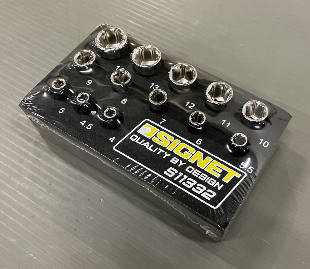 SIGNET シグネット 1/4DR13PCソケットセットDESIGNトレー 11332 000856811332 (CDC) レンチ SIGNET シグネット 1/4DR13PCソケットセットDESIGNトレー 11332 000856811332 (CDC) レンチ