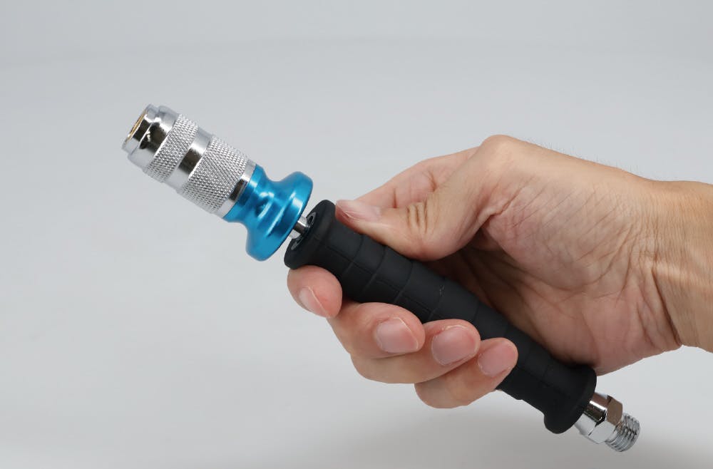 SIGNET 1/4”タイヤゲージ用ロック・オン・チャックL 99761 空気圧測定