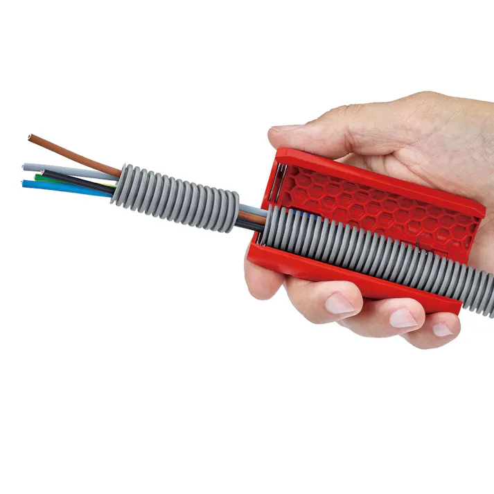 クニペックス パイプカッター コルゲート ストリッパー付全長100mm 工具収納 修理作業 組立作業 DIY 9022-02SB 000506226002【別送品】
