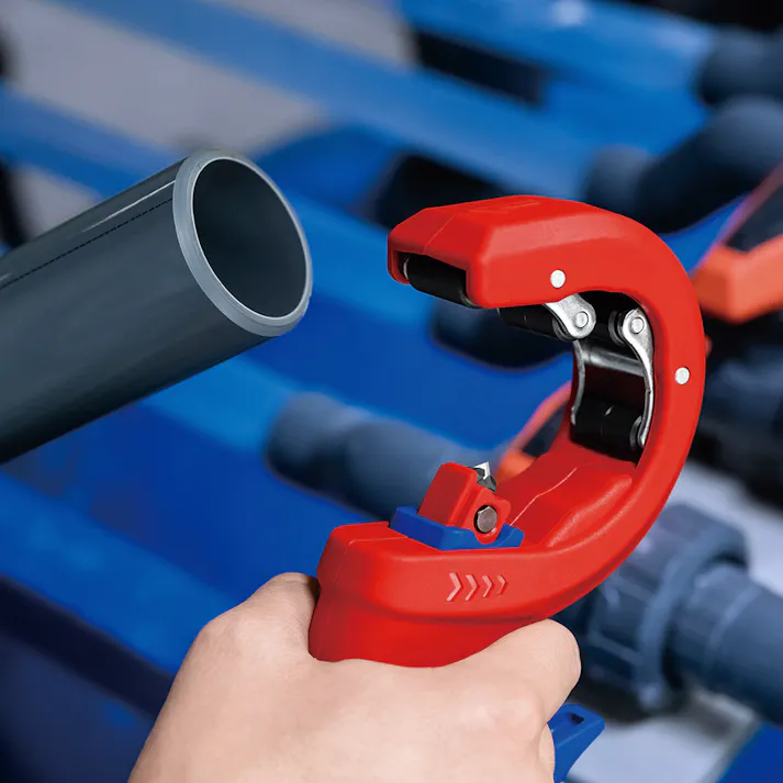クニペックス プラスチックドレンパイプカッター 全長202mm DPT50 パック付 工具収納 修理作業 組立作業 DIY 9023-02BK 000506904081【別送品】