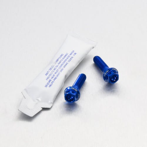 Pro-Bolt プロボルト Aluminium Fuel Tank Mount Bolt Kit (ALFTMON80) ALFTMON80B (CDC) その他(ボルト) Pro-Bolt プロボルト Aluminium Fuel Tank Mount Bolt Kit (ALFTMON80) ALFTMON80B (CDC) その他(ボルト)