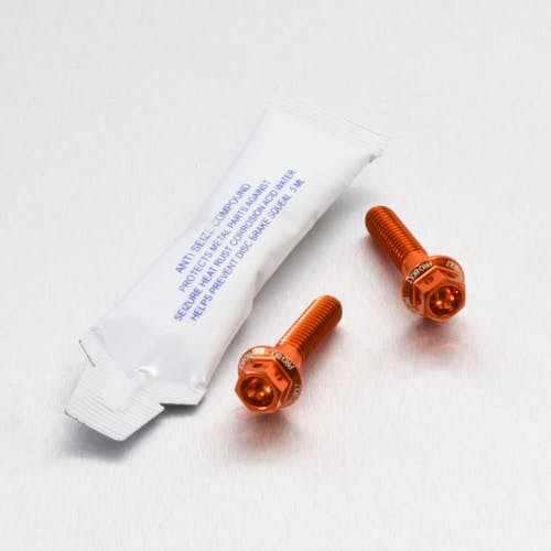 Pro-Bolt プロボルト Aluminium Fuel Tank Mount Bolt Kit (ALFTMON80) ALFTMON80O (CDC) その他(ボルト) Pro-Bolt プロボルト Aluminium Fuel Tank Mount Bolt Kit (ALFTMON80) ALFTMON80O (CDC) その他(ボルト)