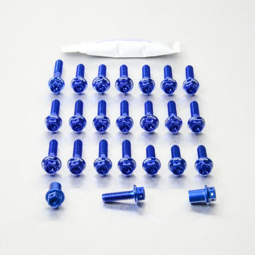 Pro-Bolt プロボルト Aluminium Engine Kit Ducati 1299 Panigale S Race Spec Etched EDU3 その他(ボルト) Pro-Bolt プロボルト Aluminium Engine Kit Ducati 1299 Panigale S Race Spec Etched EDU3 その他(ボルト)