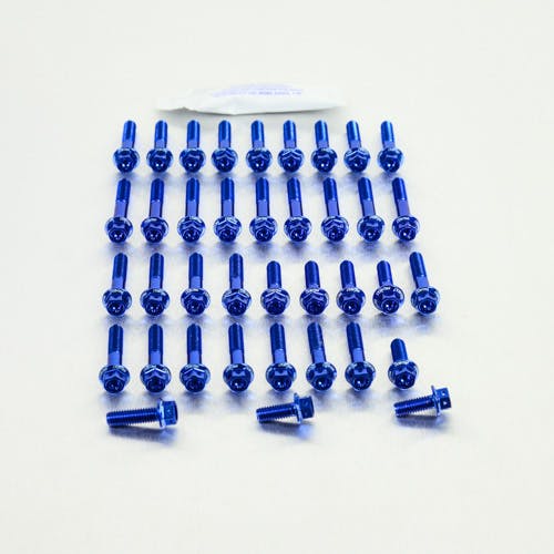 Pro-Bolt プロボルト Aluminium Engine Kit Honda CBR600RR Race Spec Etched 07-12 EHO099 その他(ボルト) Pro-Bolt プロボルト Aluminium Engine Kit Honda CBR600RR Race Spec Etched 07-12 EHO099 その他(ボルト)